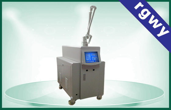 Q-Switched Nd: YAG Laser máy