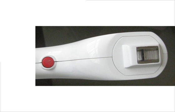 Портативная машина удаления волос лазера диода 808nm, размер места 10 x 20mm