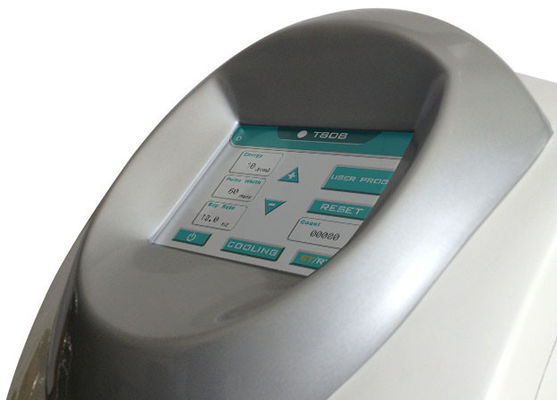 হাই এনার্জি ডিত্তড লেজার হেয়ার রিমুভ মেশিন হাই পারফরম্যান্স