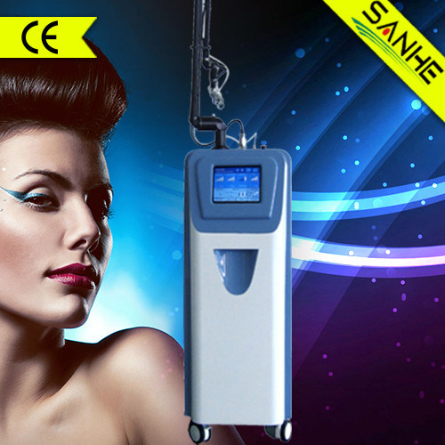 A acne scars o laser fracionário da remoção 10600nm Rf, máquina fracionária do laser do CO2 para o salão de beleza