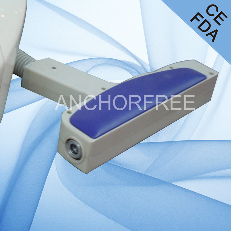1064nm / 532nm Q Switched ND YAG Maszyna do usuwania tatuażu, Barwne brwi, linia oczu, warg Linia Removal Equipment